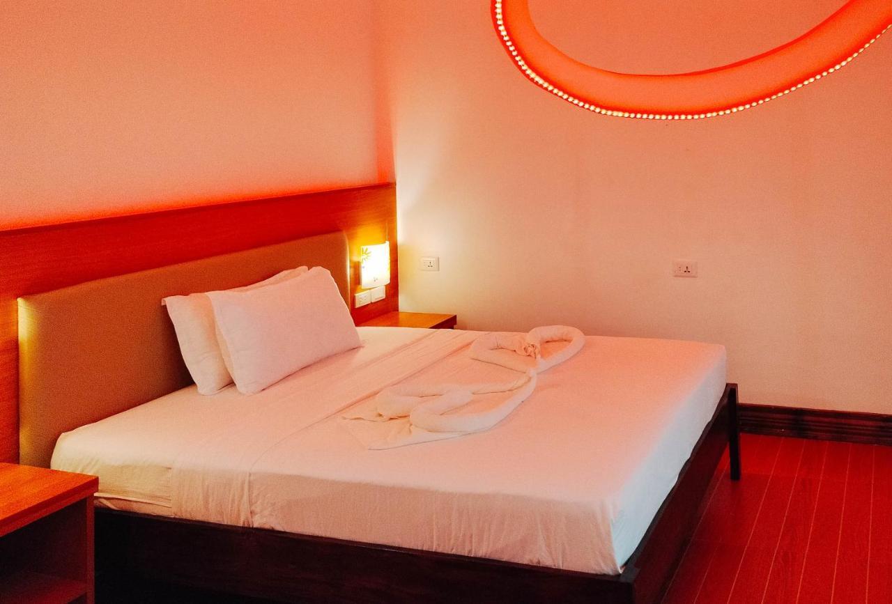 Reddoorz @ Sun Kissed Resort Guindulman Anda  Dış mekan fotoğraf