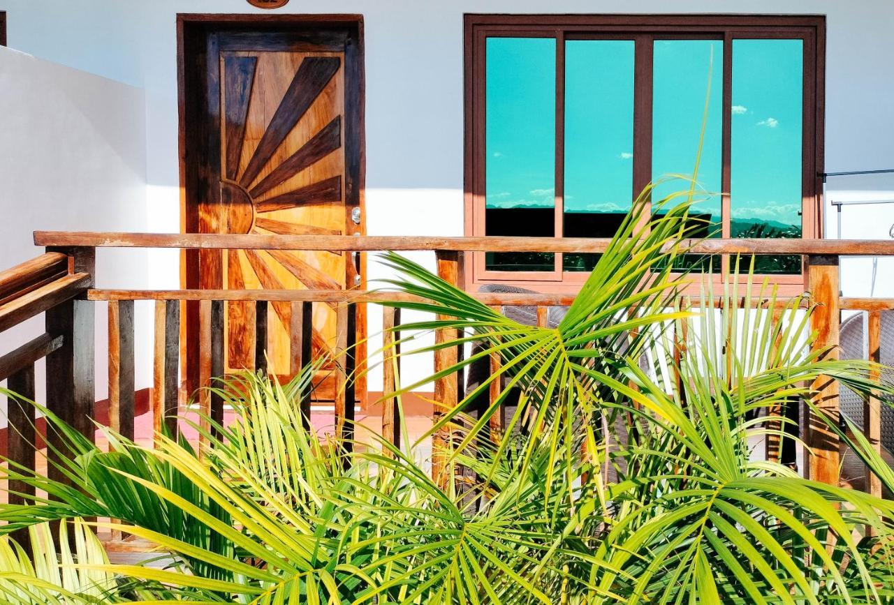 Reddoorz @ Sun Kissed Resort Guindulman Anda  Dış mekan fotoğraf